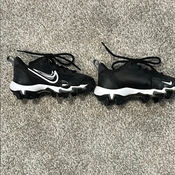 Nike Force Trout 9 Keystone
Big Kids' Baseball Cleats - Picture 2 of 11